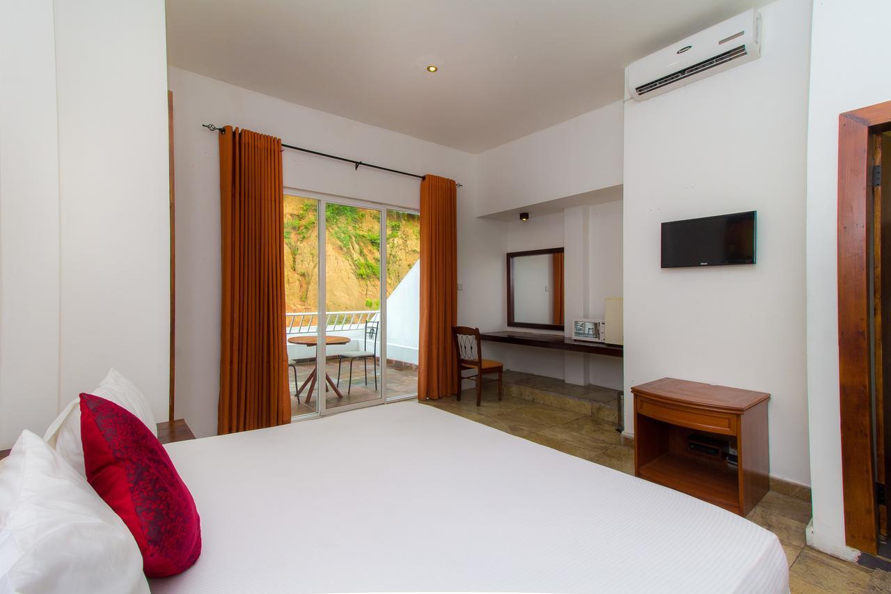 Sleek Hotel Kegalle Exterior foto